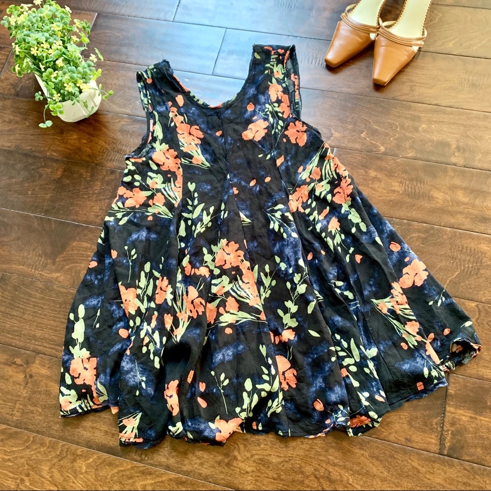 {Ecote} Floral Top